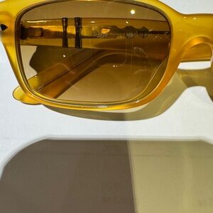 PERSOL MIELE Yellow UNISEX Sunglasses with case. Rare BEAUTIFUL!!!